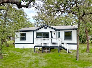 115 Dinks Ln, Seguin, TX 78155