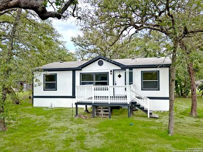 115 Dinks, Seguin, TX, 78155
