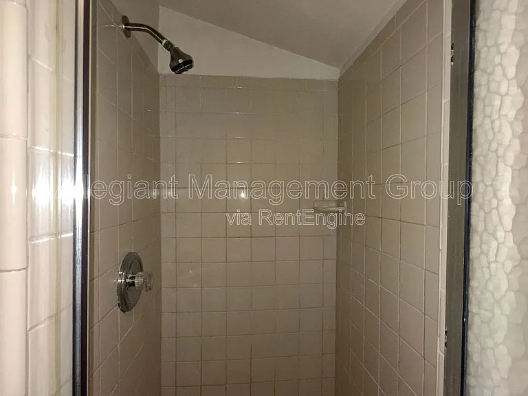 616 Massachusetts Ave #A — Photo 12