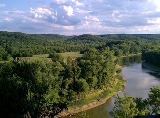 668 Meramec Dr, Ballwin, MO 63021