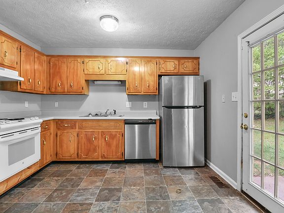 2nd image of 3431 Sandpiper Dr Unit 1