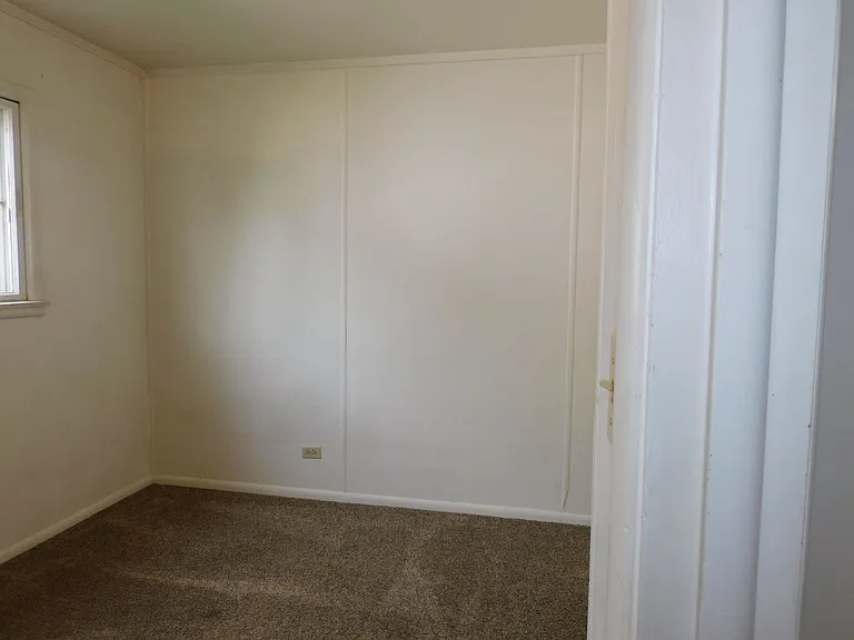 2221 N Ballard Rd — Photo 8
