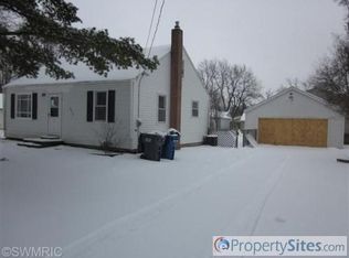 3752 Phillips St, Kalamazoo, MI 49001