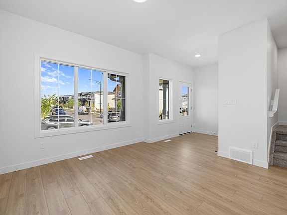 4th image of 17544 63rd St NW