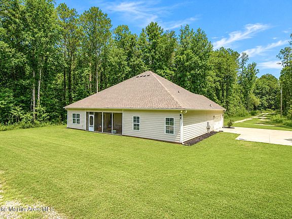 5th image of 3696 Lee County Rd #254