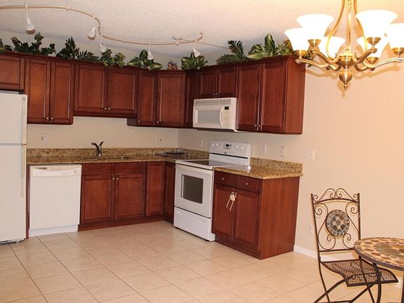 2nd image of 1554 Forest Lakes Cir APT C