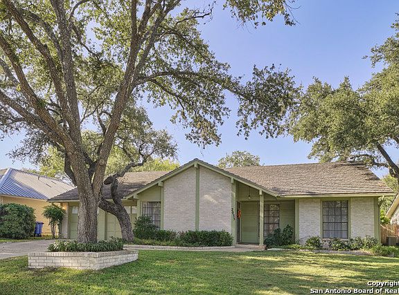 4th image of 2035 Oak Vista St