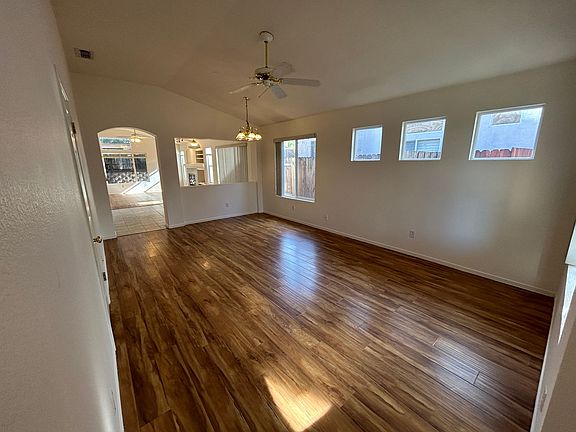 2nd image of 8467 Heritage Hill Dr