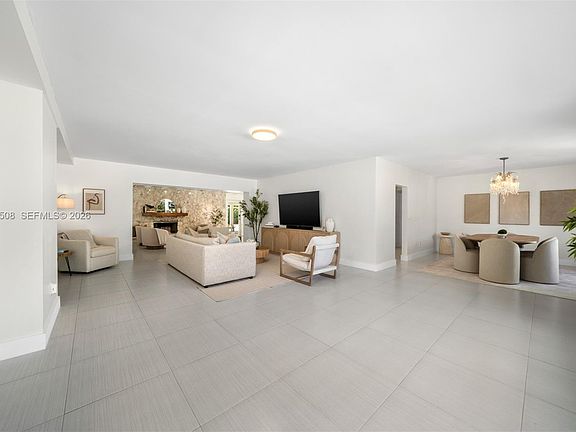 4th image of 6450 SW 128th St