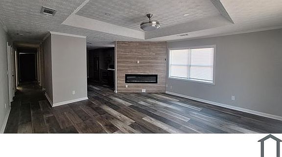 3rd image of 1116 Summer Brook Rd