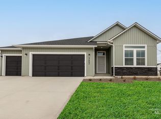 3452 E Crimson King Dr, Nampa, ID 83686