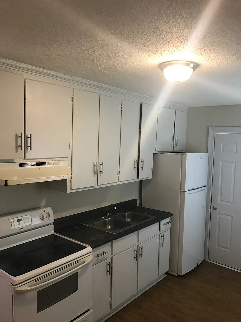 3604 Jonquil St — Photo 1