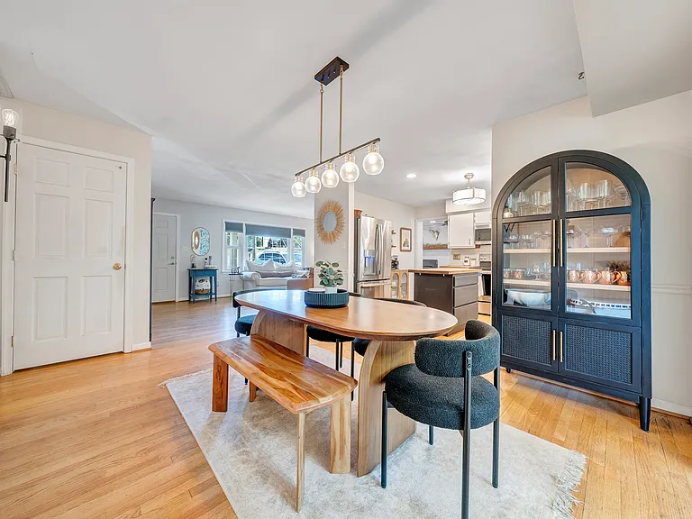 621 Aragona Dr — Photo 27