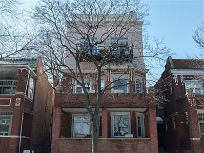 1st image of 912 N Oakley Blvd #1