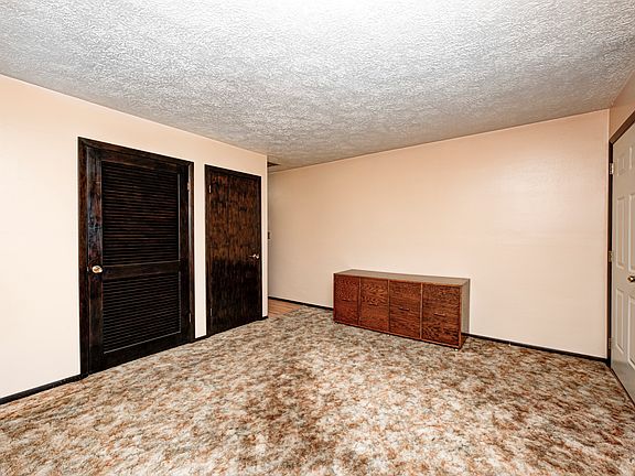 4th image of 9055 Panorama Ct