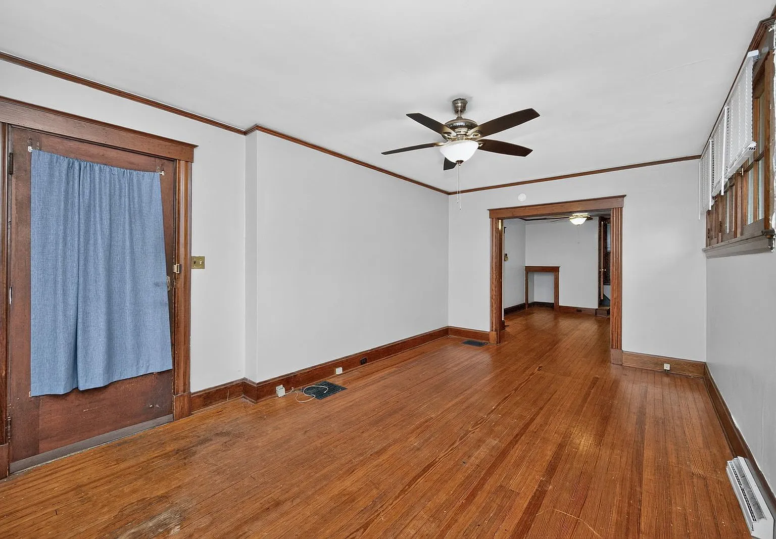 3 bed, 1.0 bath, $2,395 — Photo 3