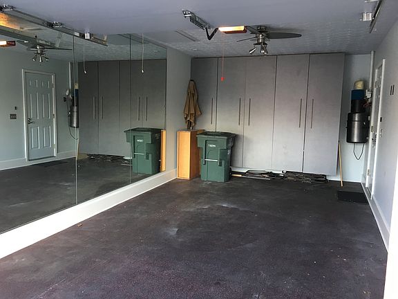 Garage 2
