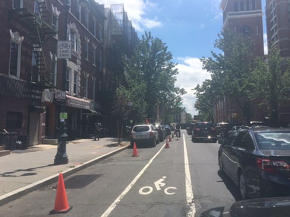 4th image of 467 Tompkins Ave