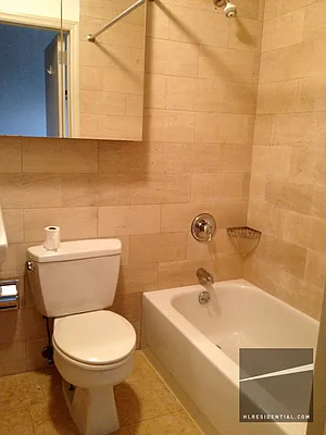 Rented by Highline Residential | media 29