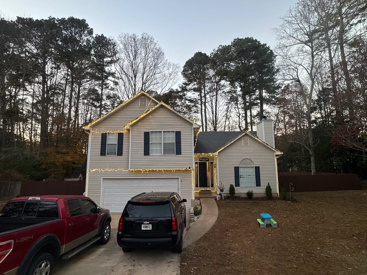 4 bed, 1222 sqft, $2,000 — Photo 2