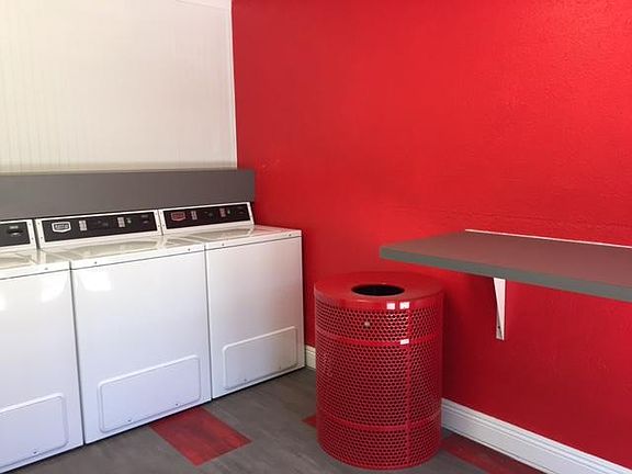 4th image of 935 Cottage Grove Ave APT 63