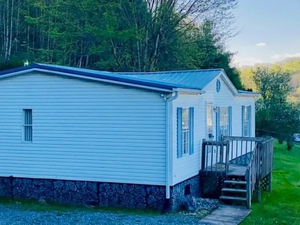 146 Pansy Pl, Princeton, WV 24739