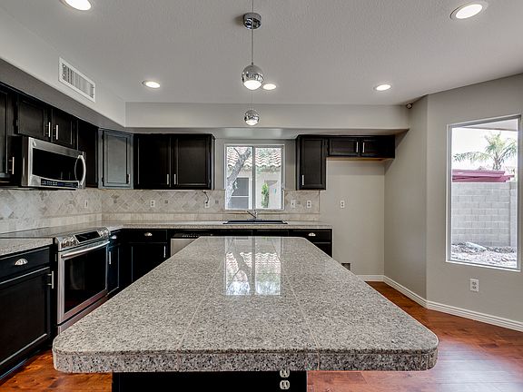 2nd image of 5943 W Mercury Way