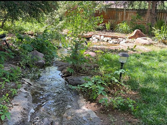 2nd image of 552 Nichols Ln
