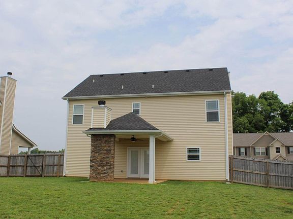 4th image of 928 Cherry Blossom Ln