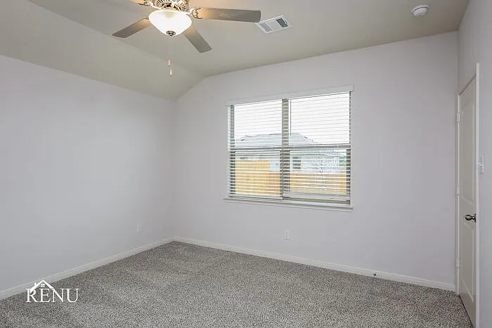300 Blue Buffalo St — Photo 16
