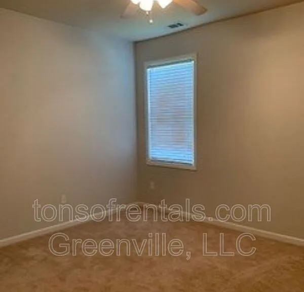 205 Silver Hawk Dr — Photo 16