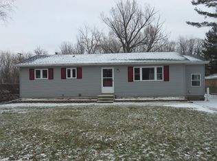 517 Birch Rd, Vassar, MI 48768