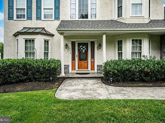 4th image of 113 Waterwillow Rd