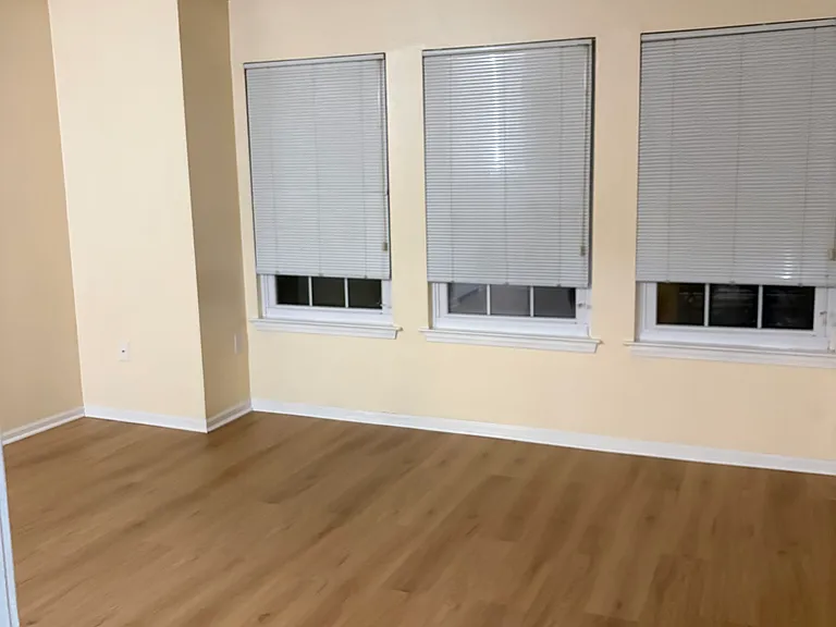 43 Chelmsford Ct — Photo 23