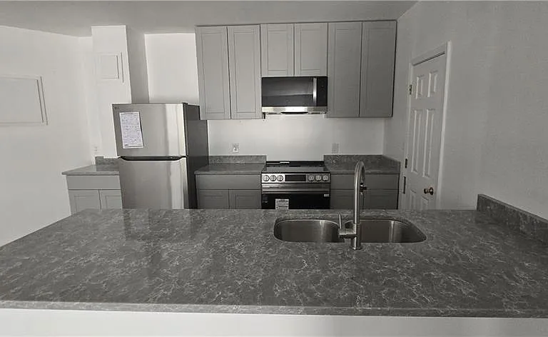 4951 Larkspur Ln #BASEMENT — Photo 1