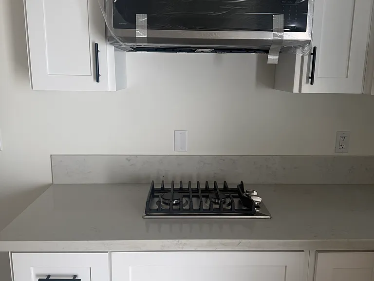 1082 N Loma Ave #1/2 — Photo 5