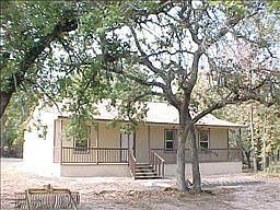 4th image of 925 Hickory Grv