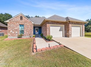 104 Yellow Bill Cv, Carencro, LA 70520