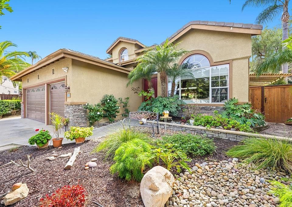 1st image of 5059 Palmera Dr