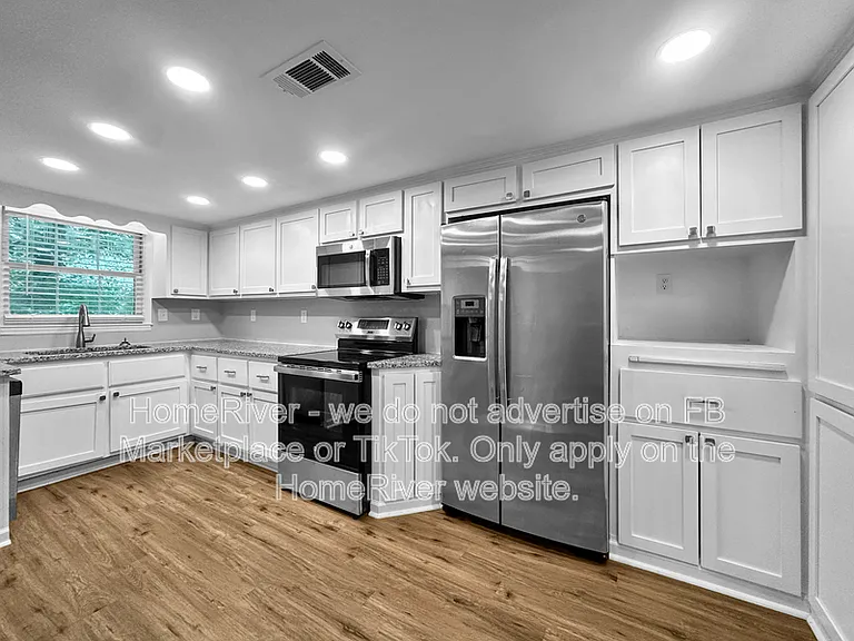 608 Silver Trace Ct — Photo 10