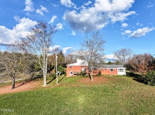 180 Hammitt Rd, Bulls Gap, TN 37711