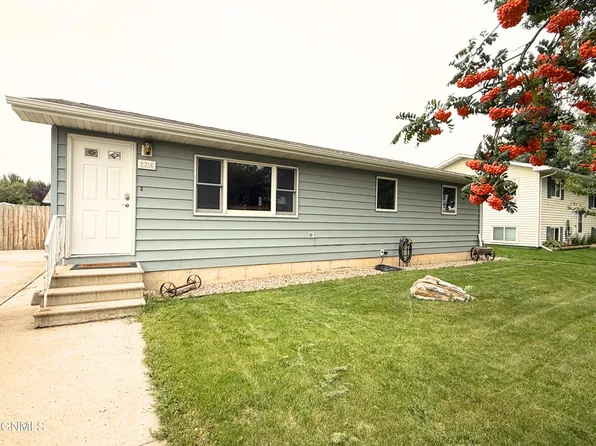 2316 8th Ave E, Williston, ND 58801