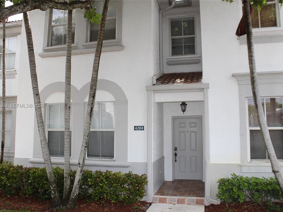 1st image of 4284 SW 157th Ave #127