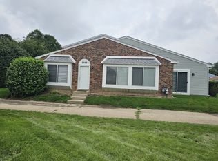 2028 Sudbury Dr, Hoffman Estates, IL 60169