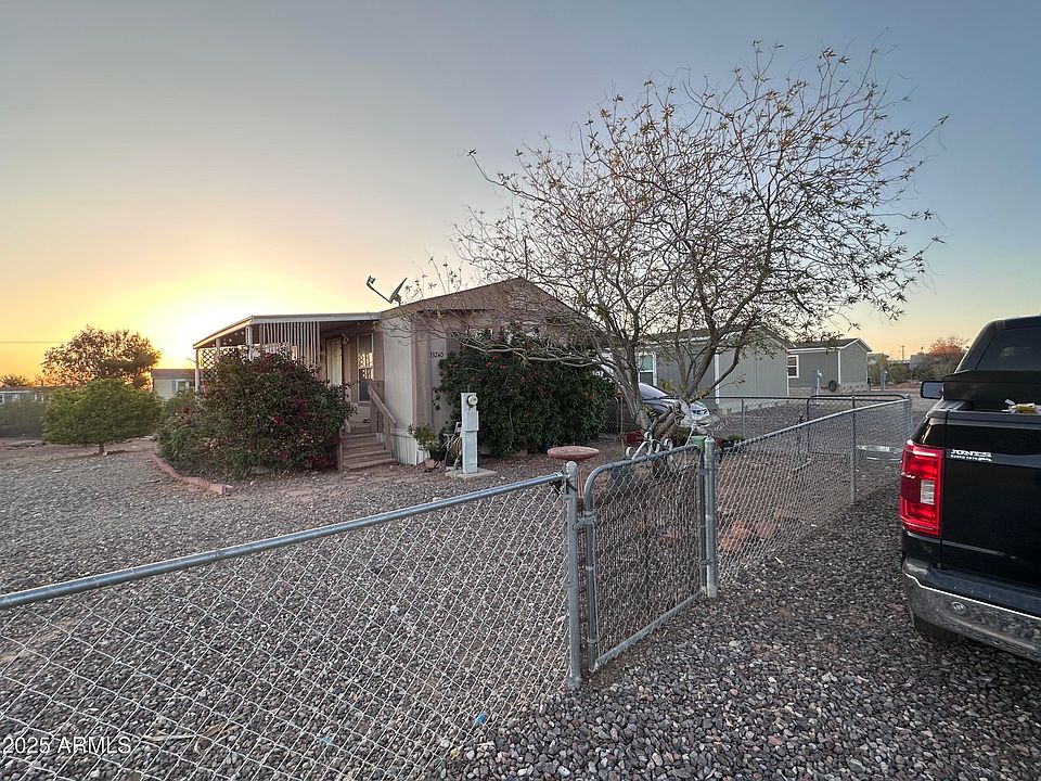 1st image of 33240 N 224th Avenue