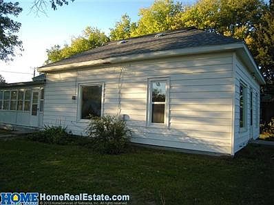 2nd image of 302 W 10th St