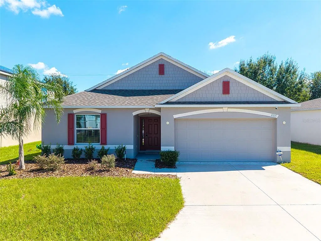 3 bed, 2.0 bath, 1425 sqft, $1,975 — Photo 1