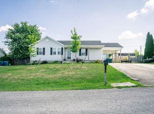 1022 Ravenwood Dr, Lawrenceburg, KY 40342