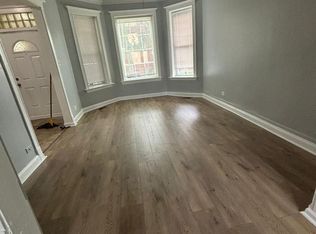 1446 E 69th Pl, Chicago, IL 60637
