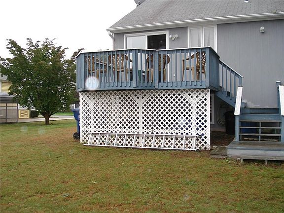 4th image of 57 Villa Ave